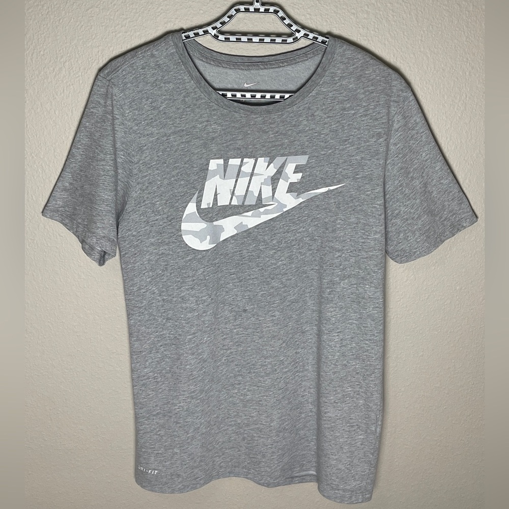 Gray Nike T-Shirt Size Small